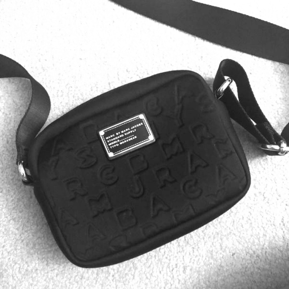 MARC BY MARC JACOBS MINI BAG